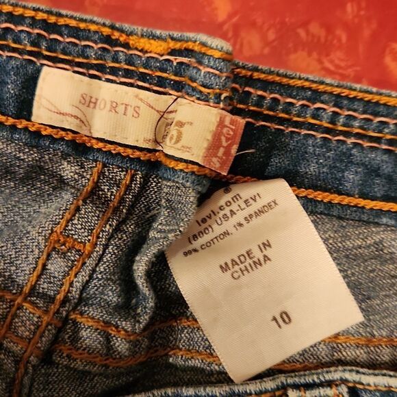 Levi's 545 Shorts 10 - Picture 8 of 8